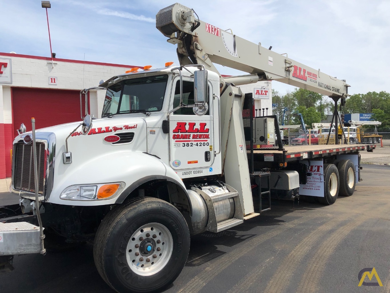 2013 National 8100D 23-Ton Boom Truck Crane 8