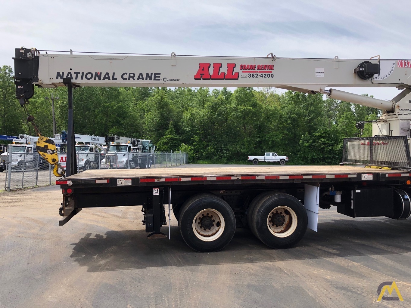 2013 National 8100D 23-Ton Boom Truck Crane 3