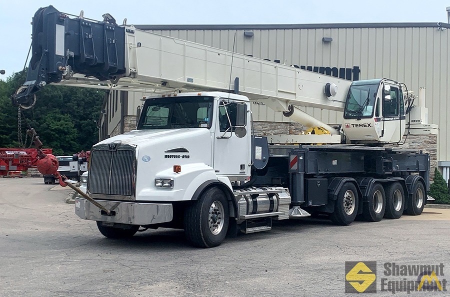 2013 Terex Crossover 6000 60-Ton Boom Truck Crane 0