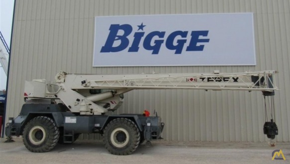 2013 Terex RT 230 30-Ton Rough Terrain Crane 0