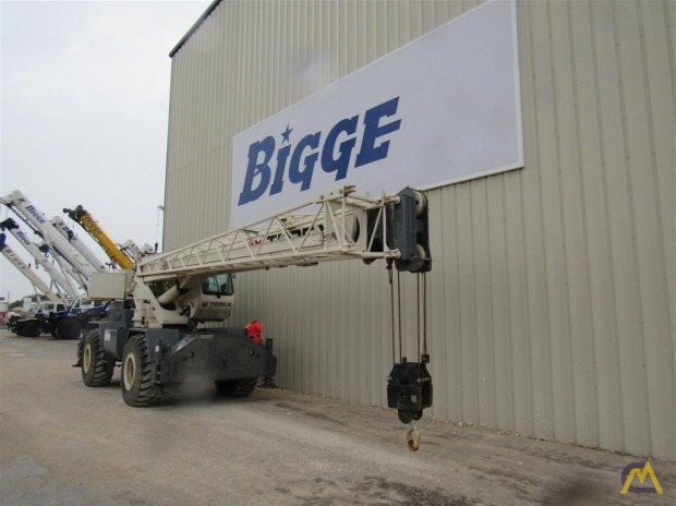 2013 Terex RT 230 30-Ton Rough Terrain Crane 1