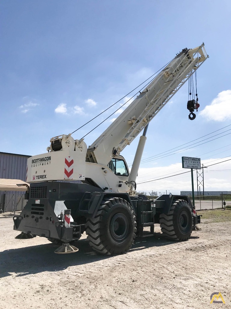 Terex RT 555-2 55-Ton Rough Terrain Crane 2
