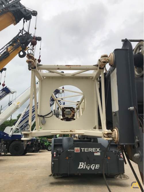 2013 Terex RT 670 70-Ton Rough Terrain Crane 44