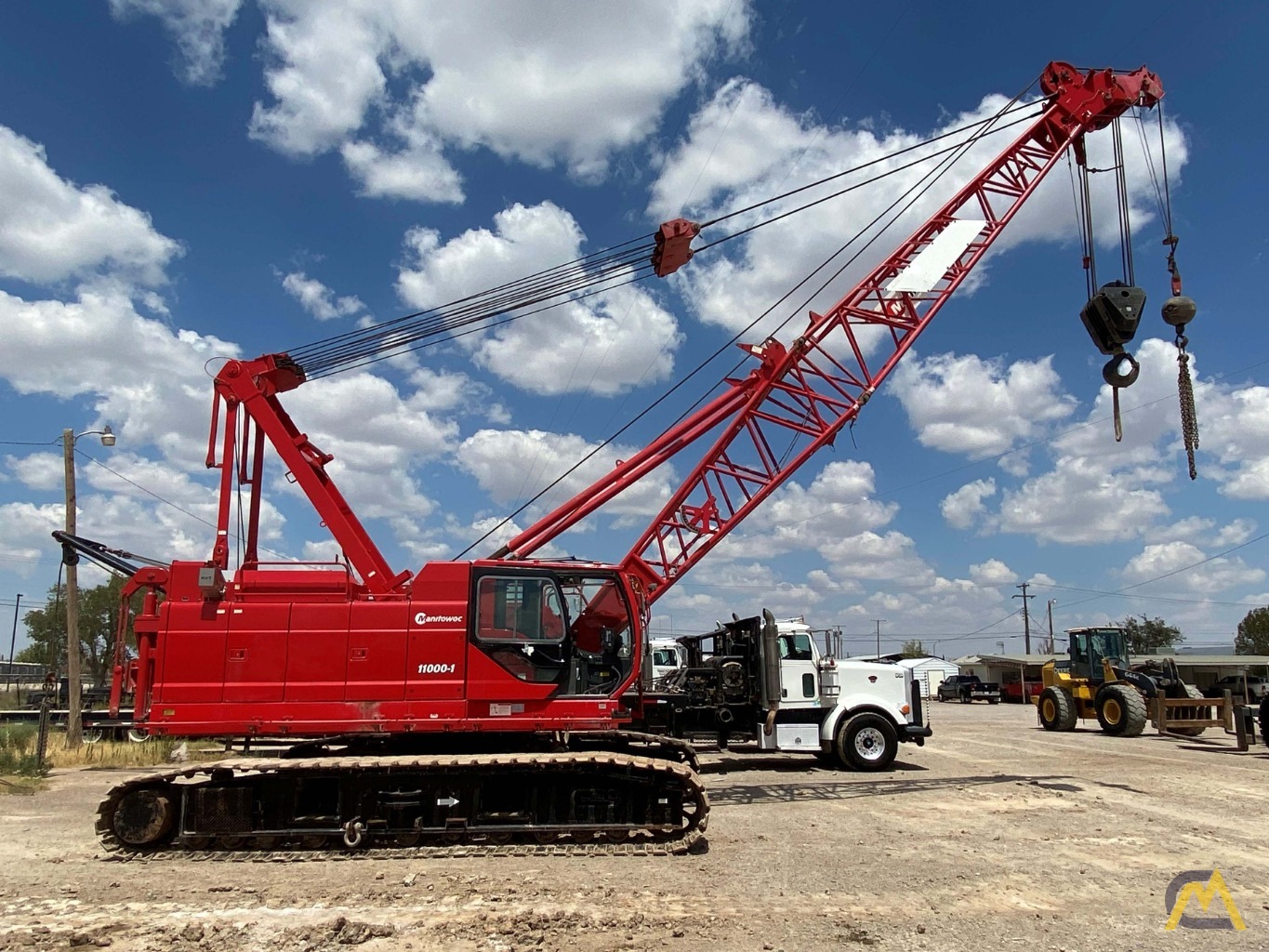 2014 Manitowoc 11000-1 110-Ton Lattice Boom Crawler Crane 0