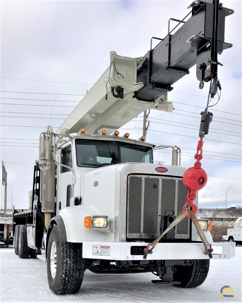 2014 National 13110A 30-Ton Boom Truck Crane 7