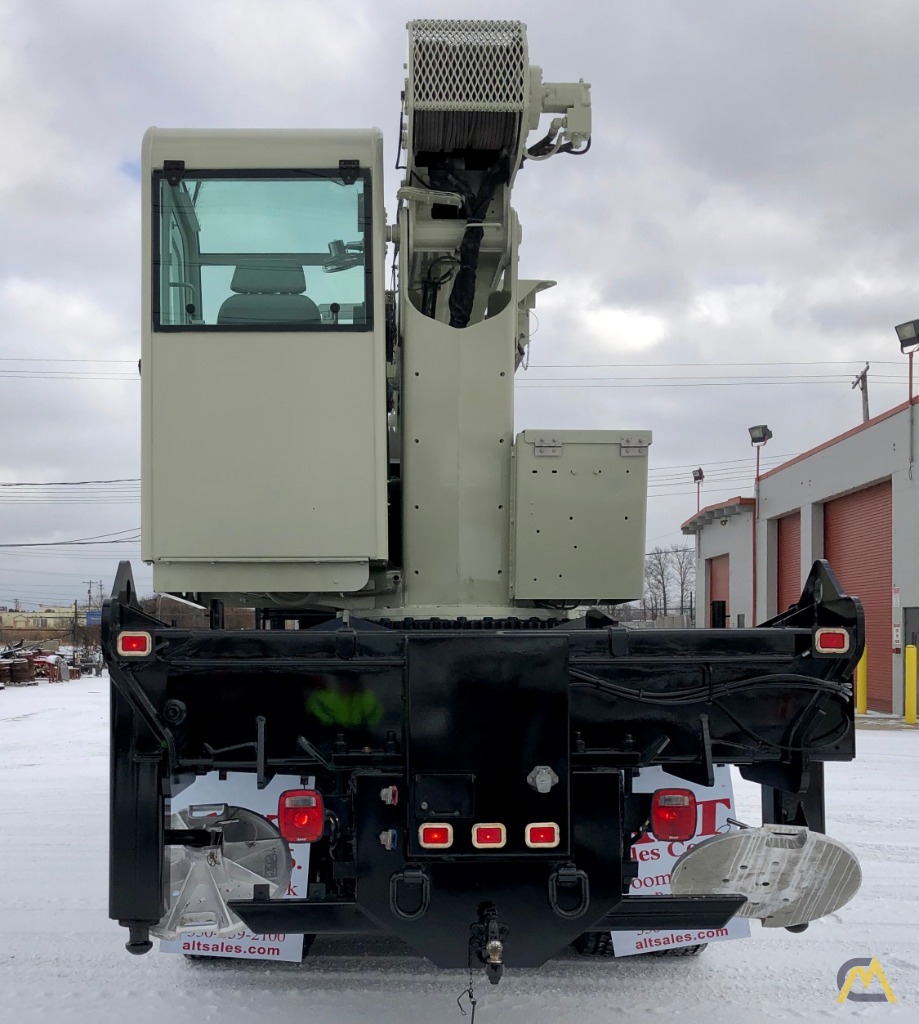 2014 National 13110A 30-Ton Boom Truck Crane 10