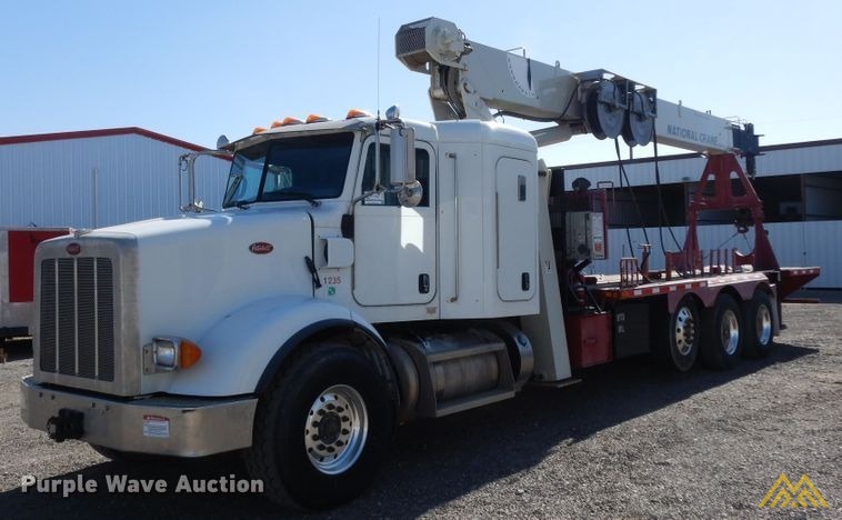 National 890D Boom Truck on 2014 Peterbilt 365 0