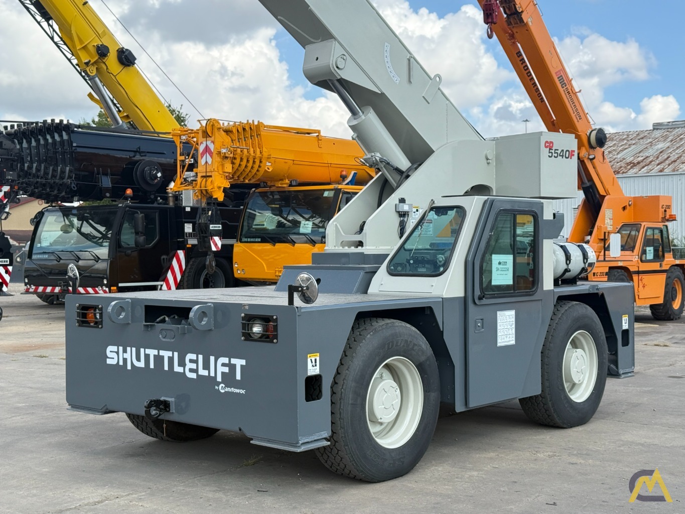 2014 SHUTTLELIFT CD5540F CARRY DECK