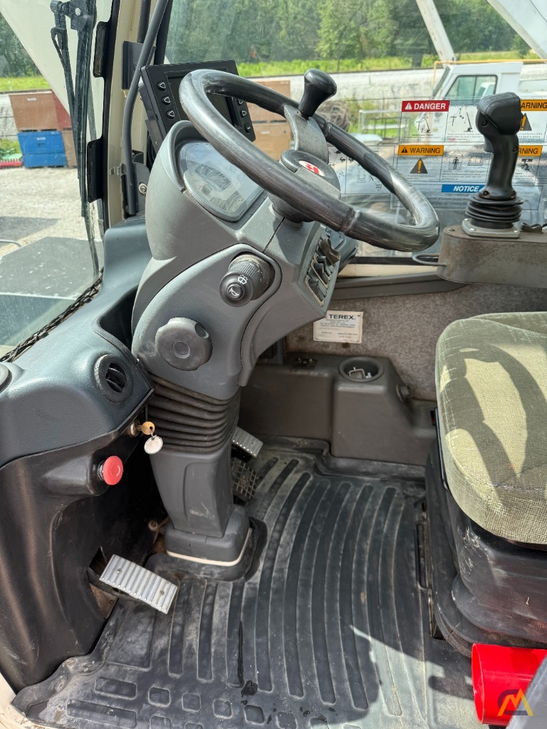 Terex RT 670 Rough Terrain Crane 3