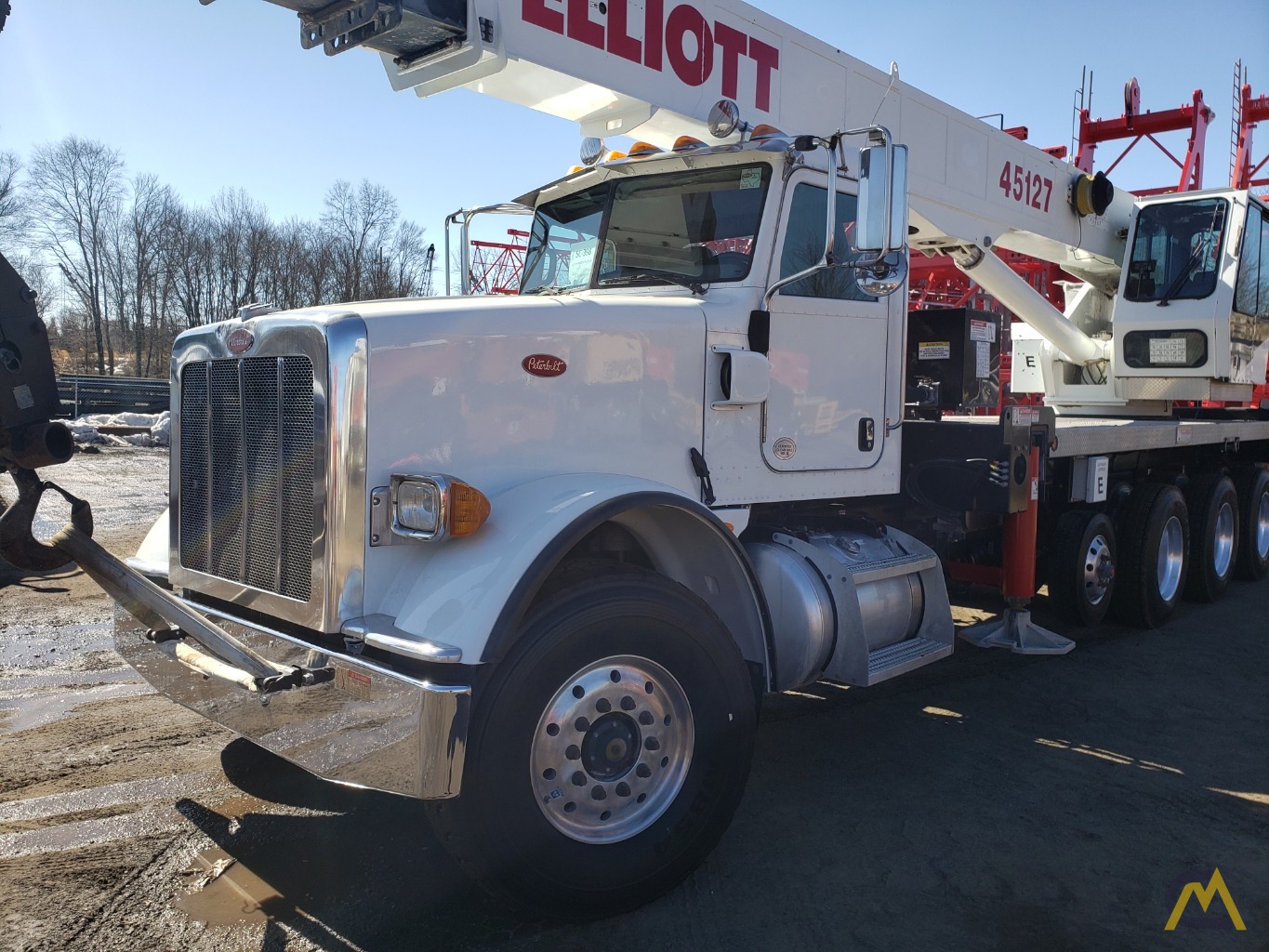 2015 Elliott 45127 45-Ton Boom Truck Crane 2