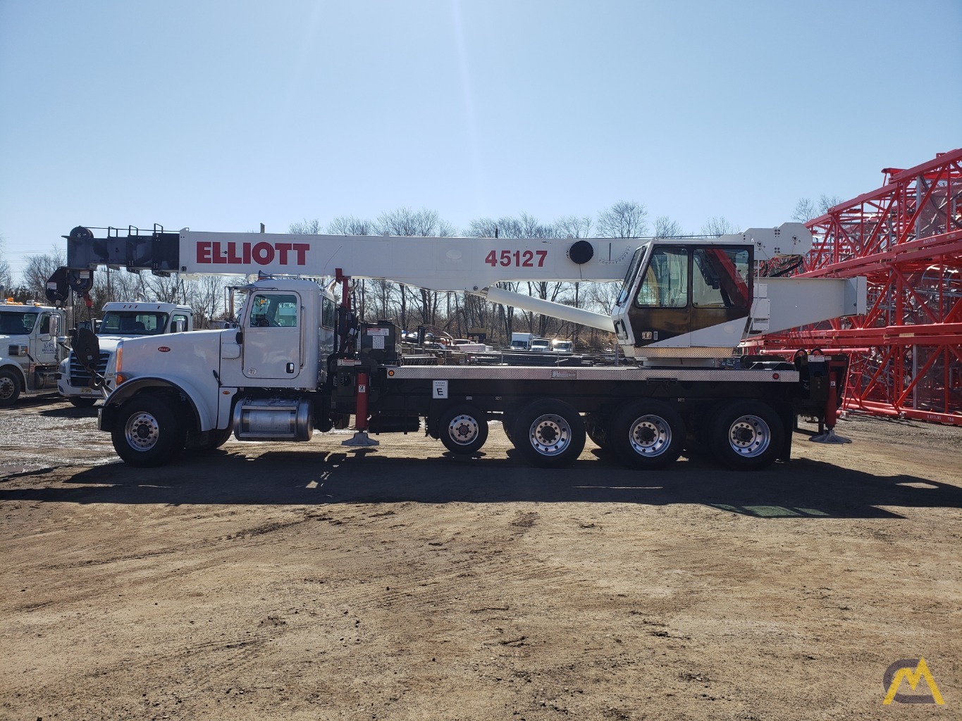 2015 Elliott 45127 45-Ton Boom Truck Crane 1