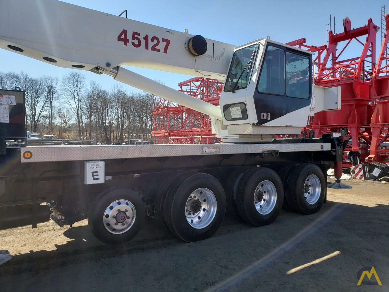 2015 Elliott 45127 45-Ton Boom Truck Crane 3