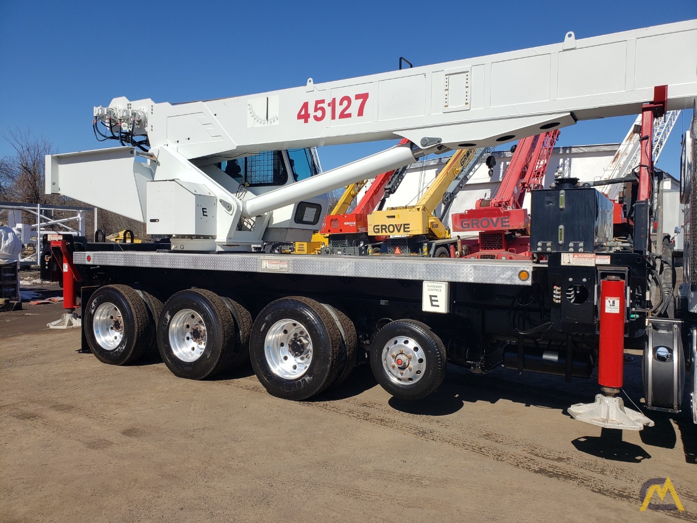2015 Elliott 45127 45-Ton Boom Truck Crane 6
