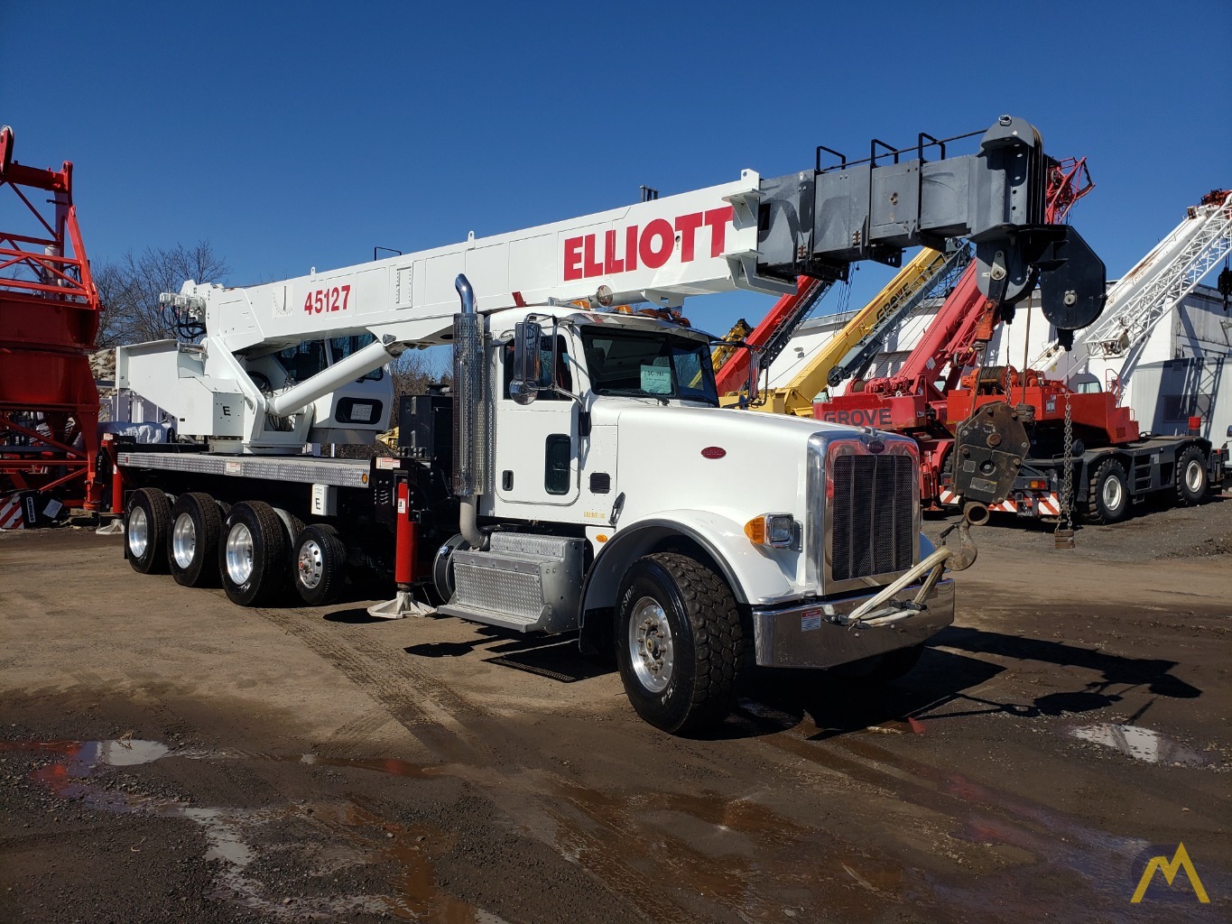 2015 Elliott 45127 45-Ton Boom Truck Crane 8