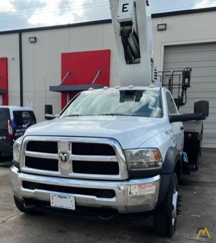 2015 Elliott V60F Aerial Bucket Truck 1