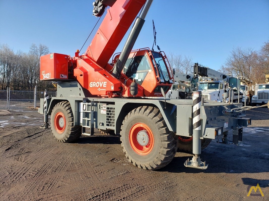 2015 Grove RT540E 40-Ton Rough Terrain Crane 4