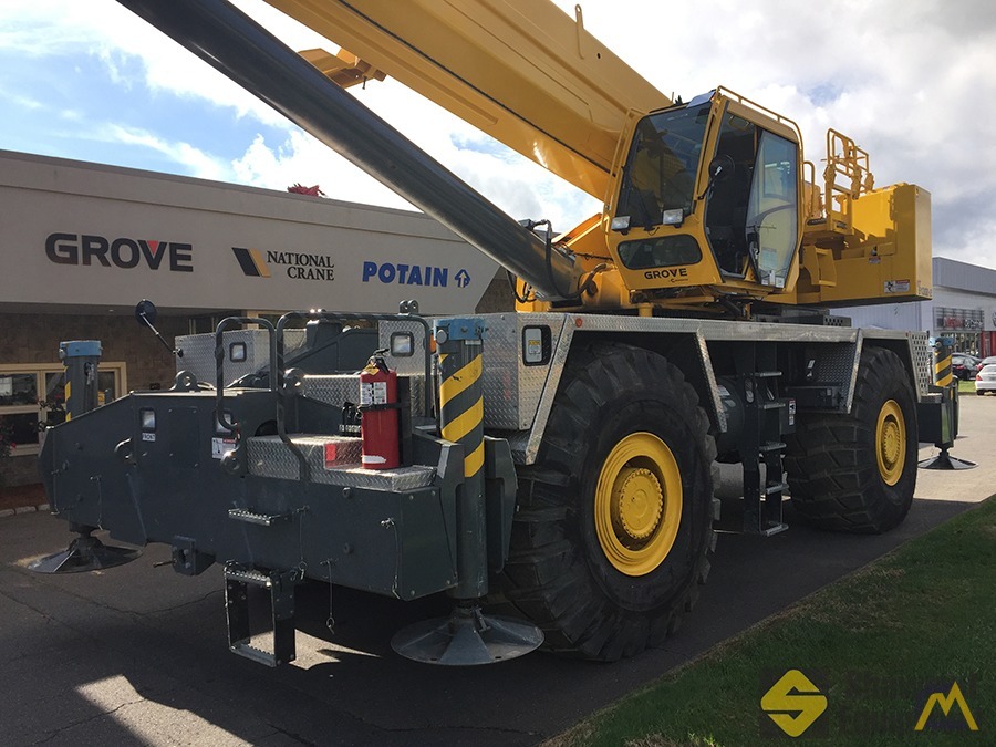2015 Grove RT9130E 130-Ton Hydraulic Rough Terrain Crane 0