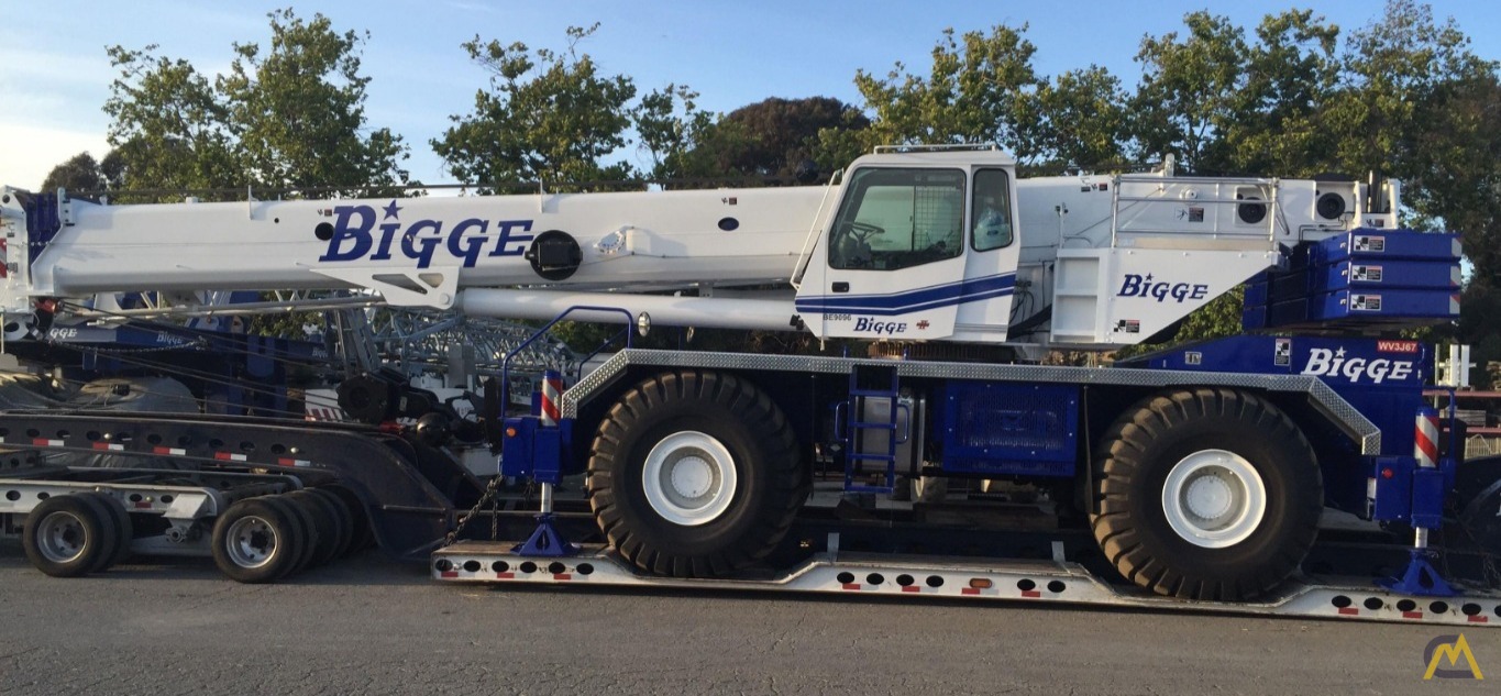 2015 Link-Belt RTC-8090 Series II 90-Ton Rough Terrain Crane 0