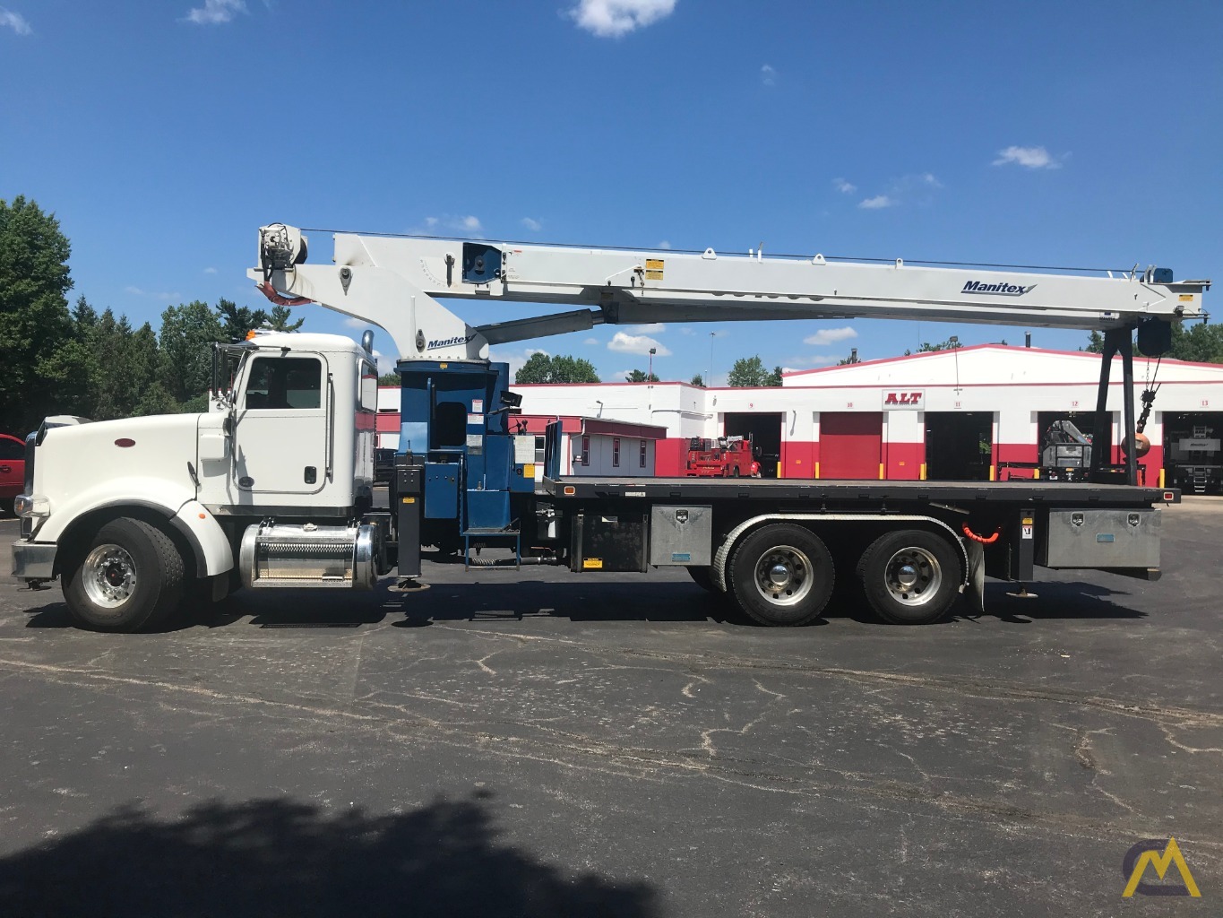 Manitex 30100C 30-Ton Boom Truck Crane 1