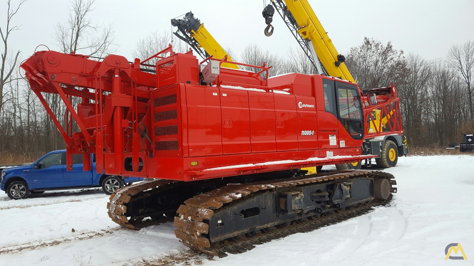 2015 Manitowoc 11000 110-ton Lattice Boom Crawler Crane 1
