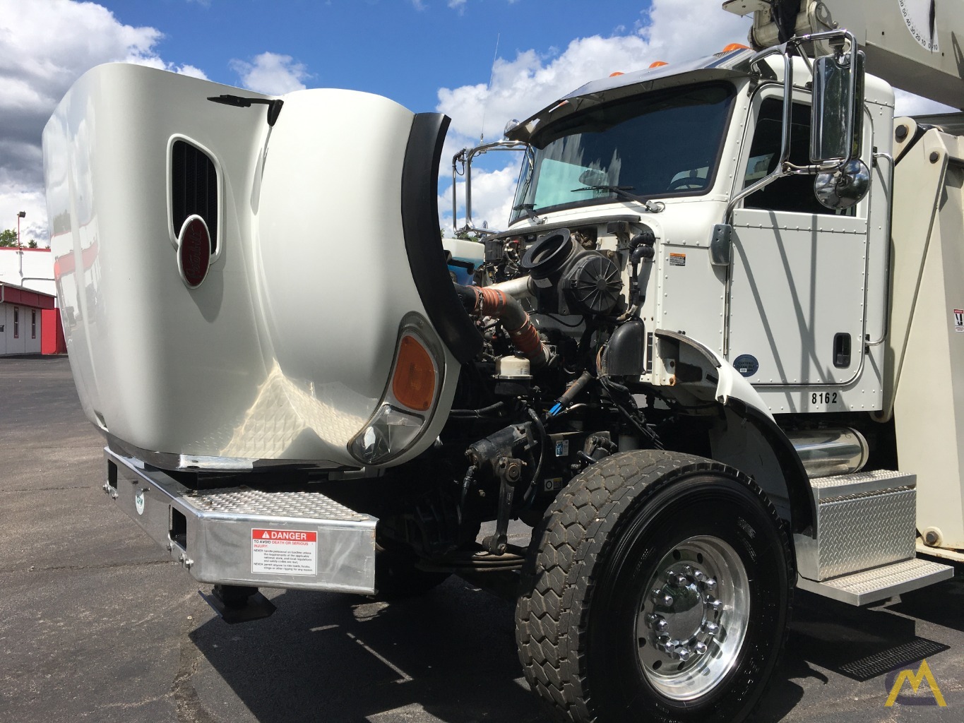 National 8100D 23-Ton Boom Truck Crane 12