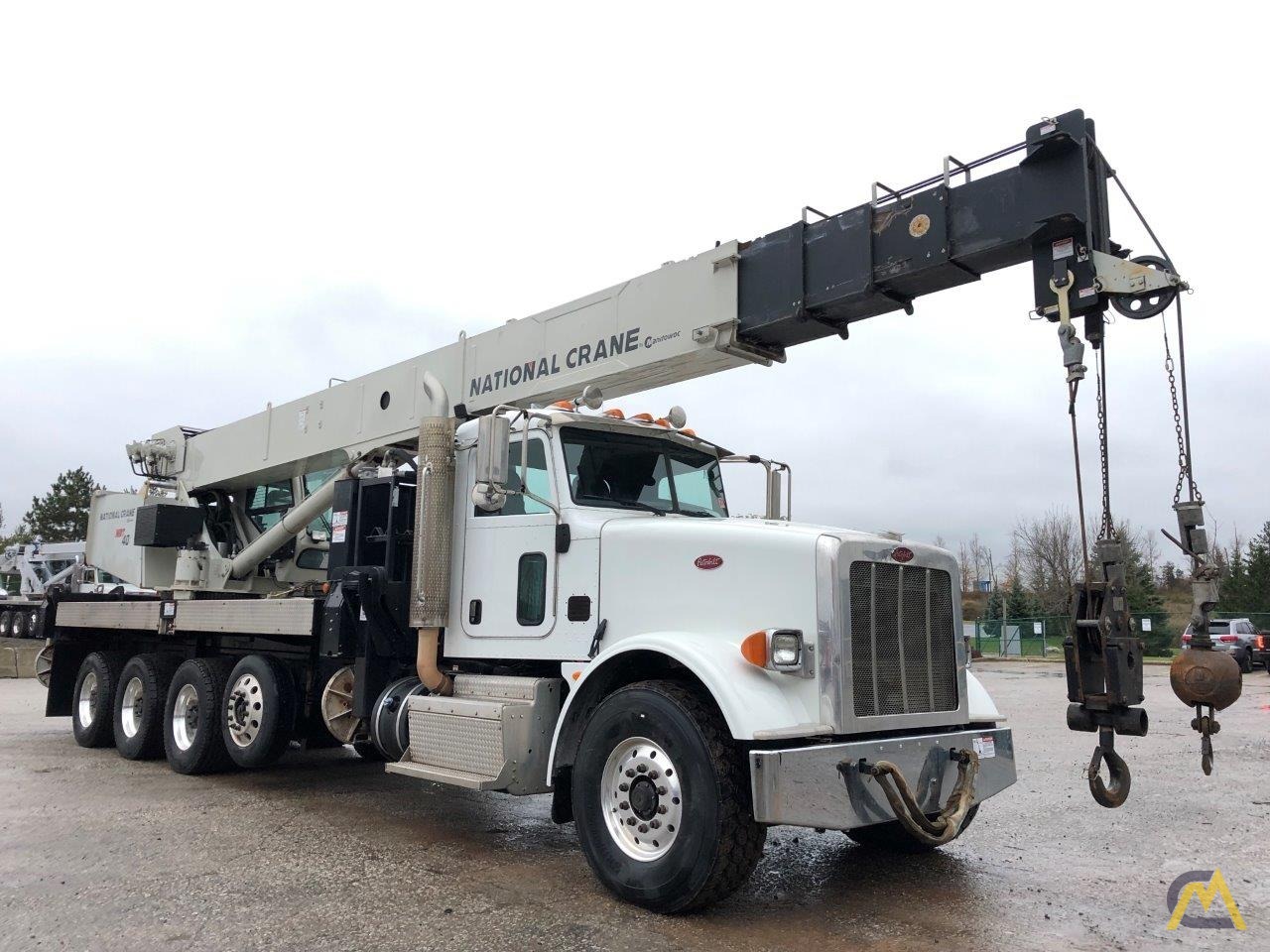 National NBT40-127 40-Ton Boom Truck Crane 4