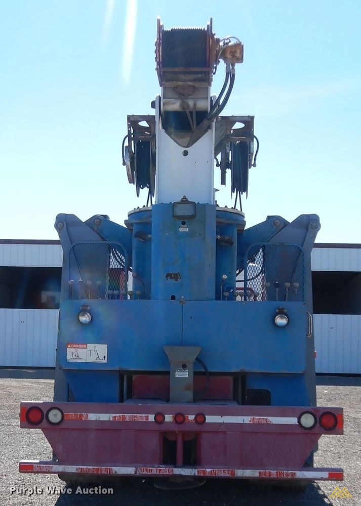 Manitex 2892C Boom Truck on 2015 Peterbilt 365 3