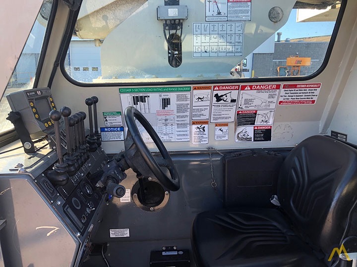 2015 Shuttlelift CD5540F 15-Ton Carry Deck Crane 5