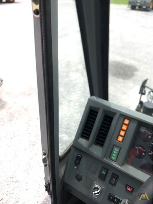 2015 Tadano GR-1000XL-3 100-Ton Rough Terrain Crane 8