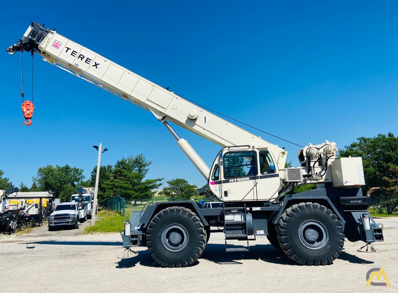 2015 Terex RT 555 55-Ton Rough Terrain Crane For Sale Hoists