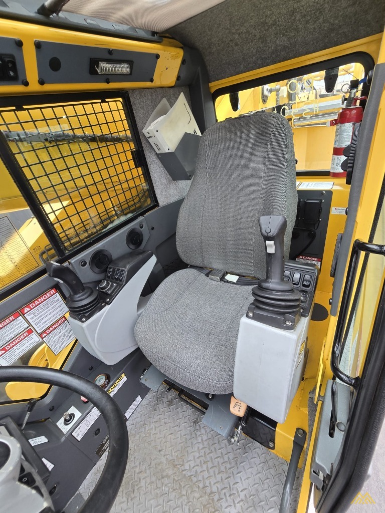 2016 Grove GRT8100 Rough Terrain Crane 8