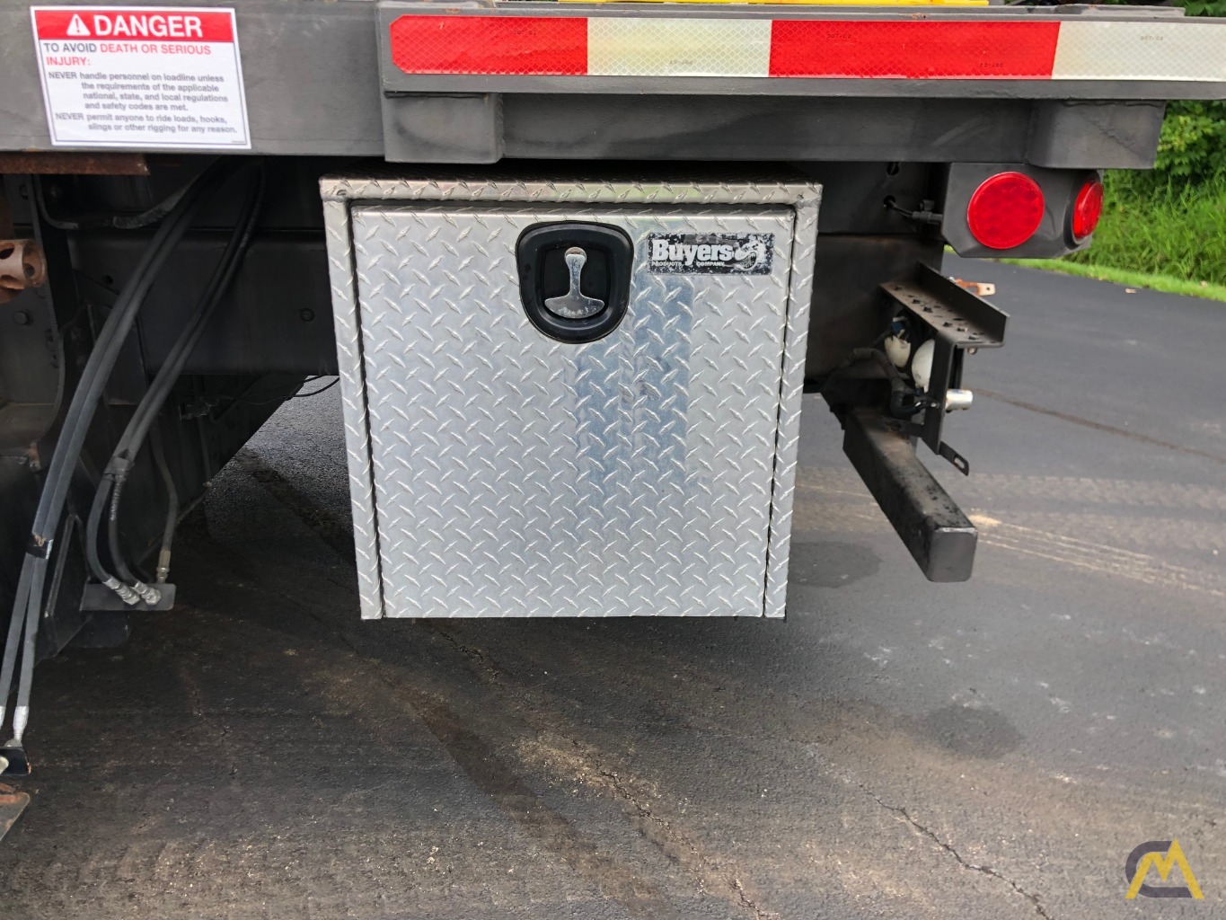 2016 National 900H 27-Ton Boom Truck Crane on International 7600 8