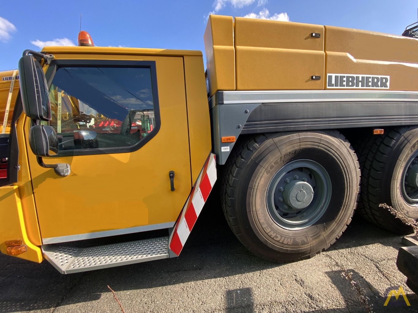 Liebherr LTM 1500-8.1 600-ton All Terrain Crane 0