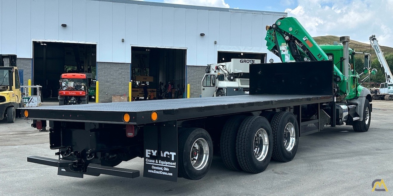 Hiab 288 EP-4 HI PRO Articulating Knuckle Boom Crane on 2016 Mack