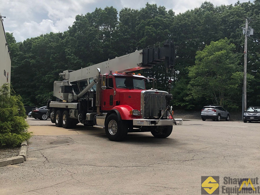 2016 National NBT45-127 45-Ton Boom Truck Crane 2