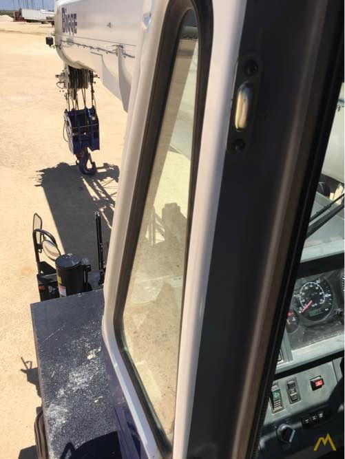 2016 Tadano GR-1000XL-3 100-Ton Rough Terrain Crane 19