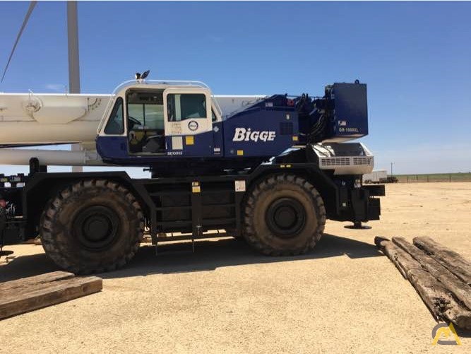 2016 Tadano GR-1000XL-3 100-Ton Rough Terrain Crane 5