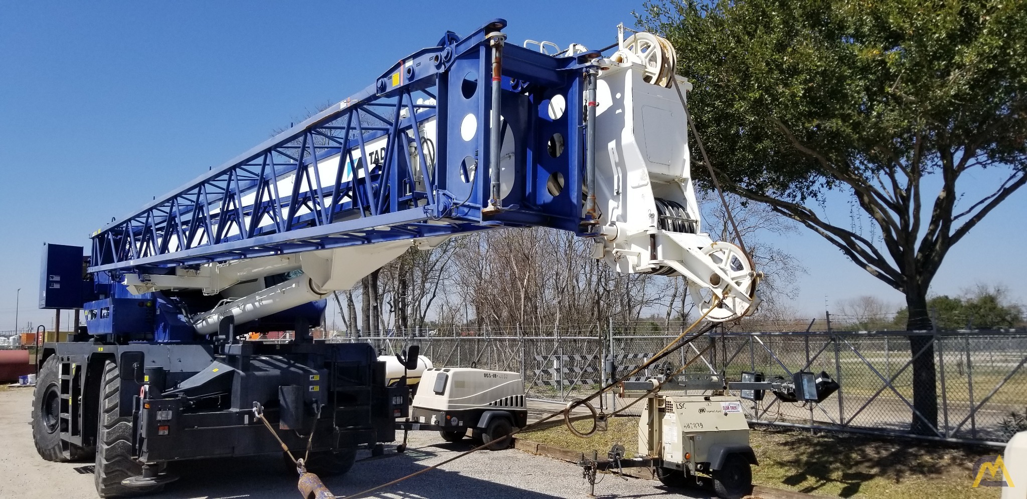 2016 Tadano GR-1000XL-3 100-Ton Rough Terrain Crane 2