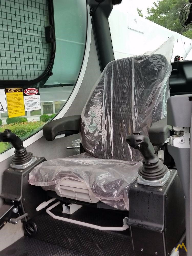 2017 MANITEX TC700 3