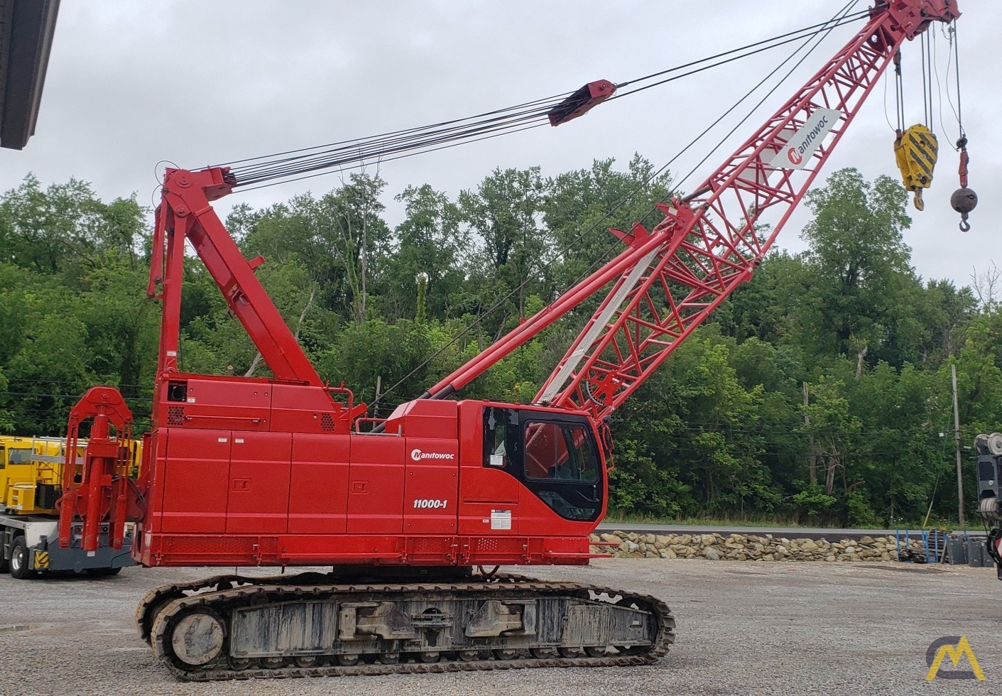 2017 Manitowoc 11000-1 110-Ton Lattice Boom Crawler Crane 0