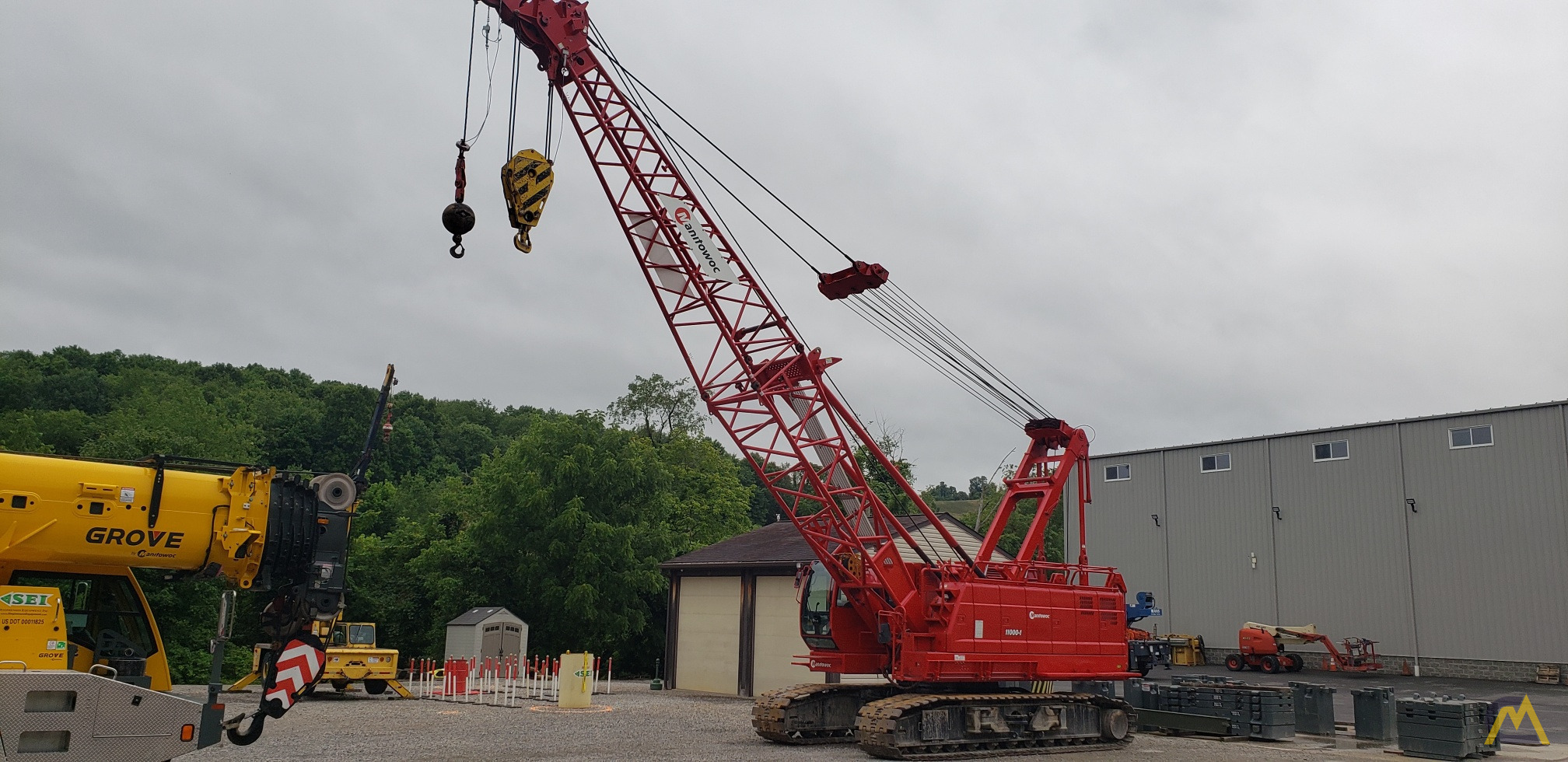 2017 Manitowoc 11000-1 110-Ton Lattice Boom Crawler Crane 2