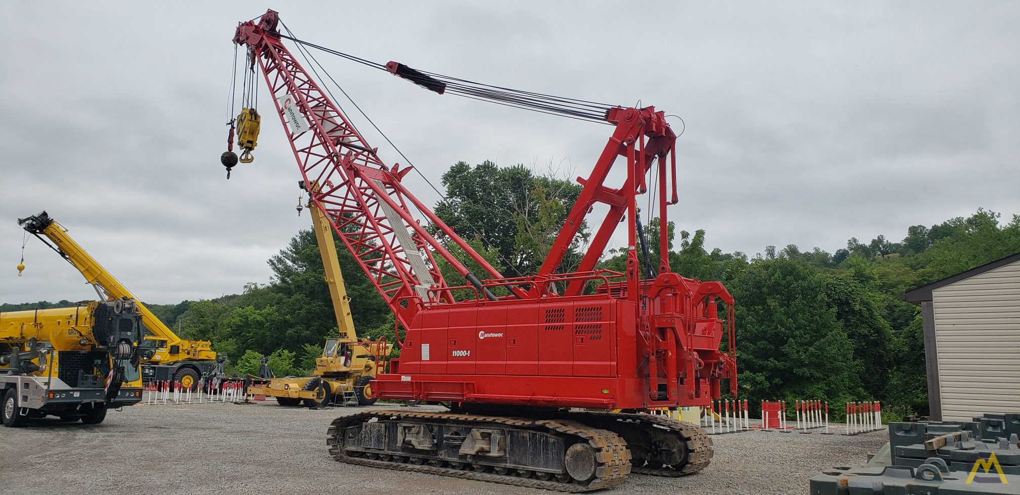 2017 Manitowoc 11000-1 110-Ton Lattice Boom Crawler Crane 1