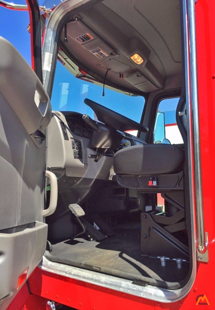 2017 NATIONAL 8100D 9