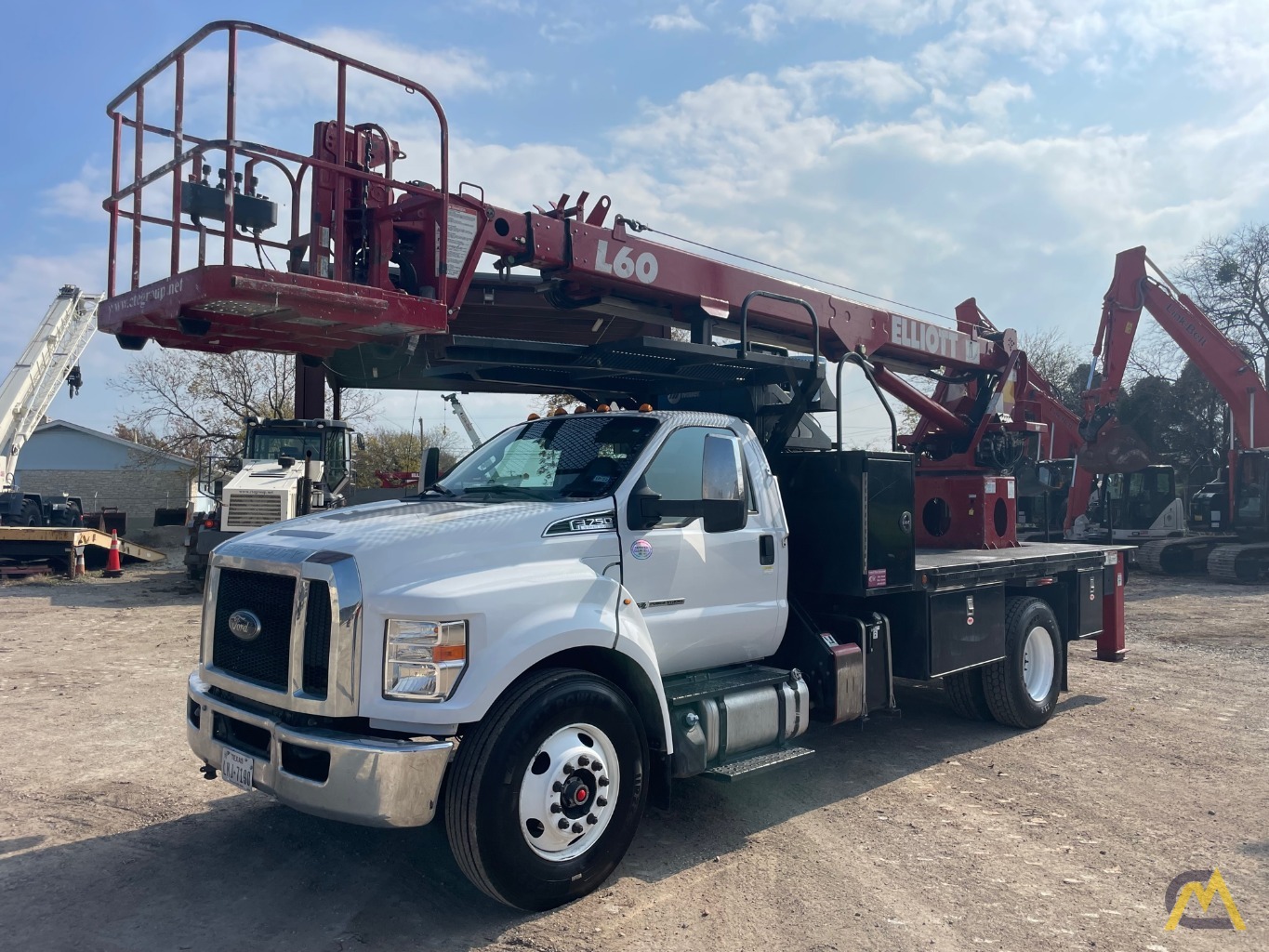 2018 Elliott L60R Aerial Bucket Truck 0