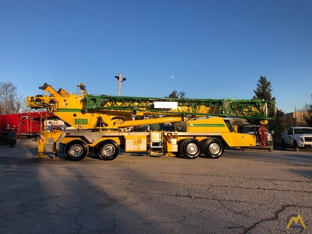 2018 Link-Belt HTC-8690 90-Ton Hydraulic Truck Crane 2