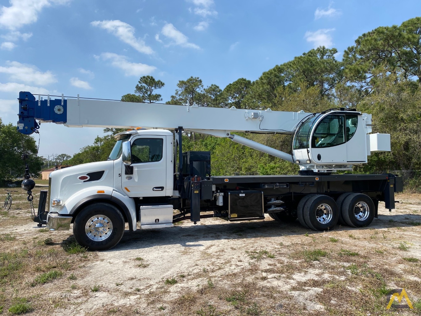 2018 Manitex 40124SHL 40-Ton Boom Truck Crane 1