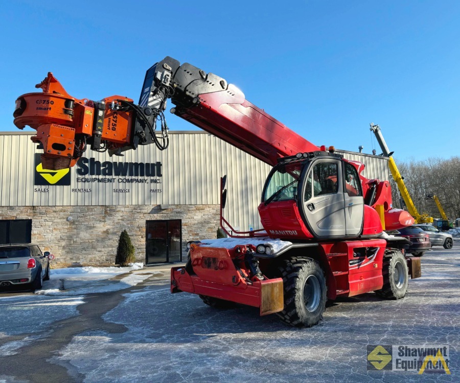 2018 Manitou MRT2470 Privilege Plus, 15,432 Lbs Capacity Rotating Telehandler 0