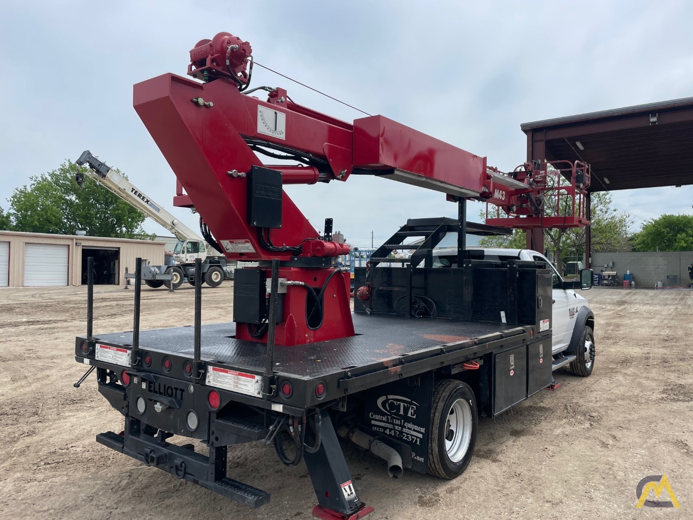 2019 Elliott M43R Aerial Bucket Truck 3