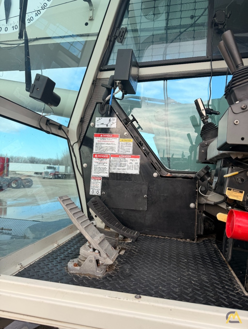 SOLD 2019 National Series 1300A model 13100A Boom Truck Crane on Kenworth T880 5