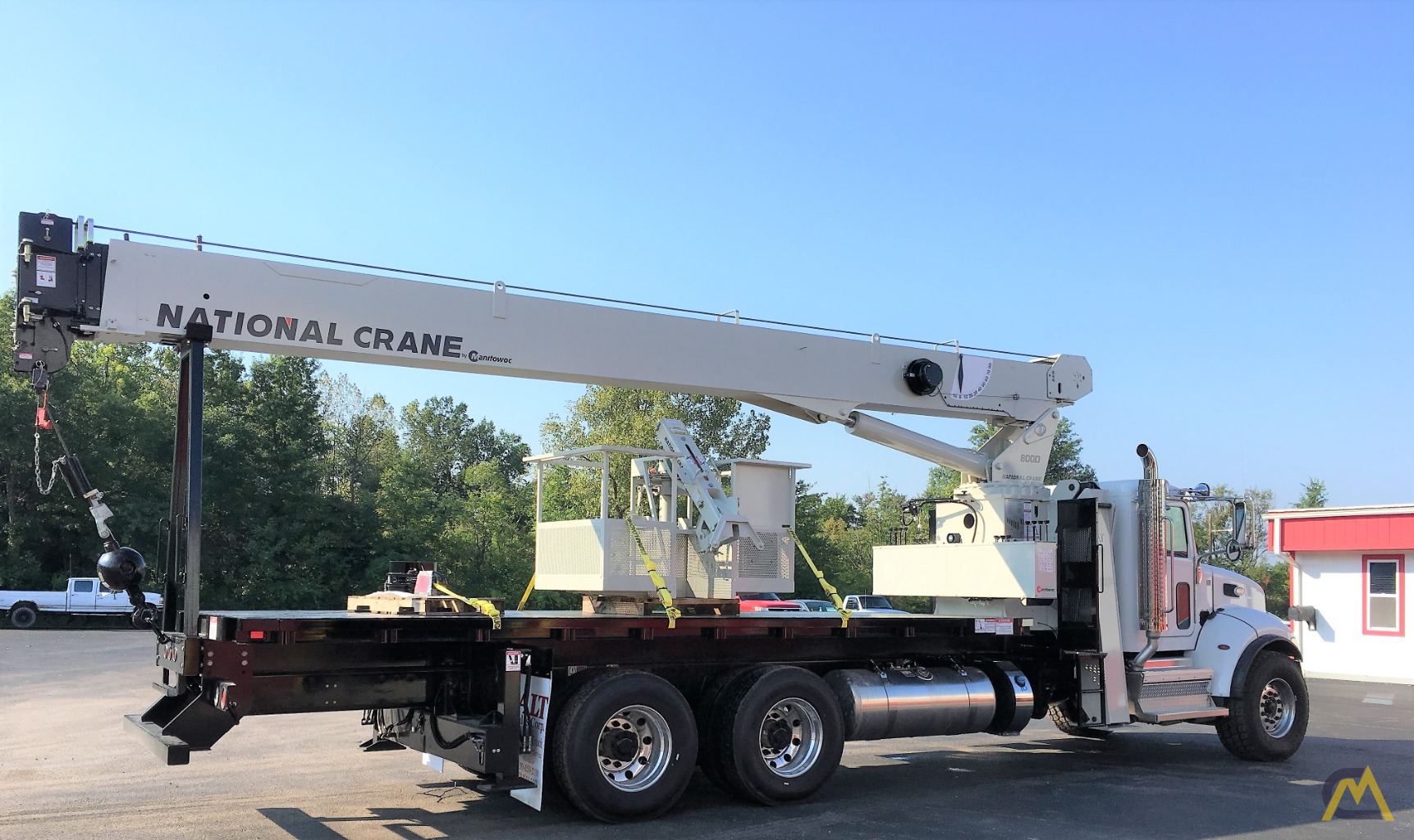 National 8100D 23-Ton Boom Truck Crane 5